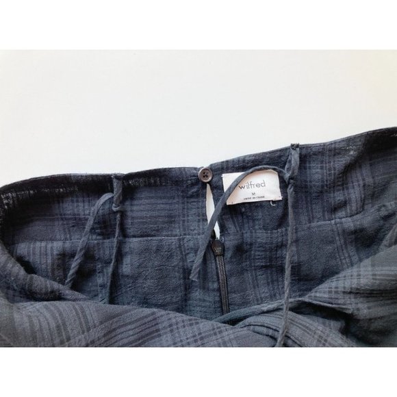 Aritzia WILFRED Pursuit Black Plaid Gauze V-Neck Twist Camisole Tank Top, Size M - Picture 9 of 16